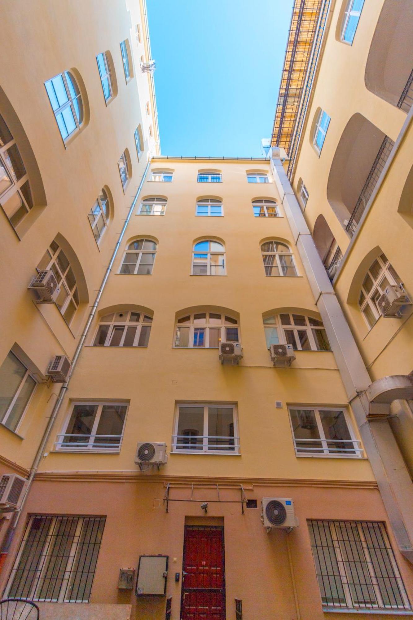 Heart Of Budapest Apartment Exterior photo